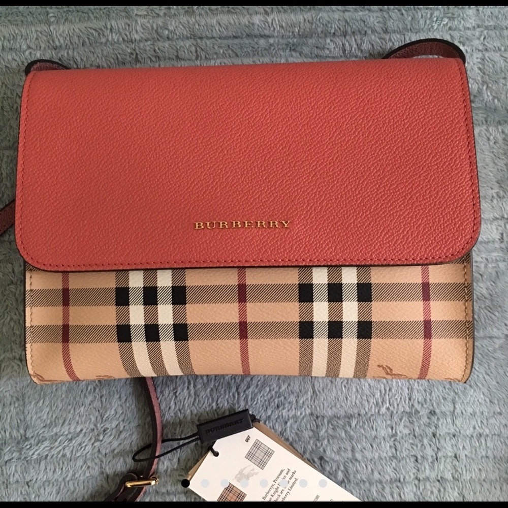 BURBERRY BAG (never used)